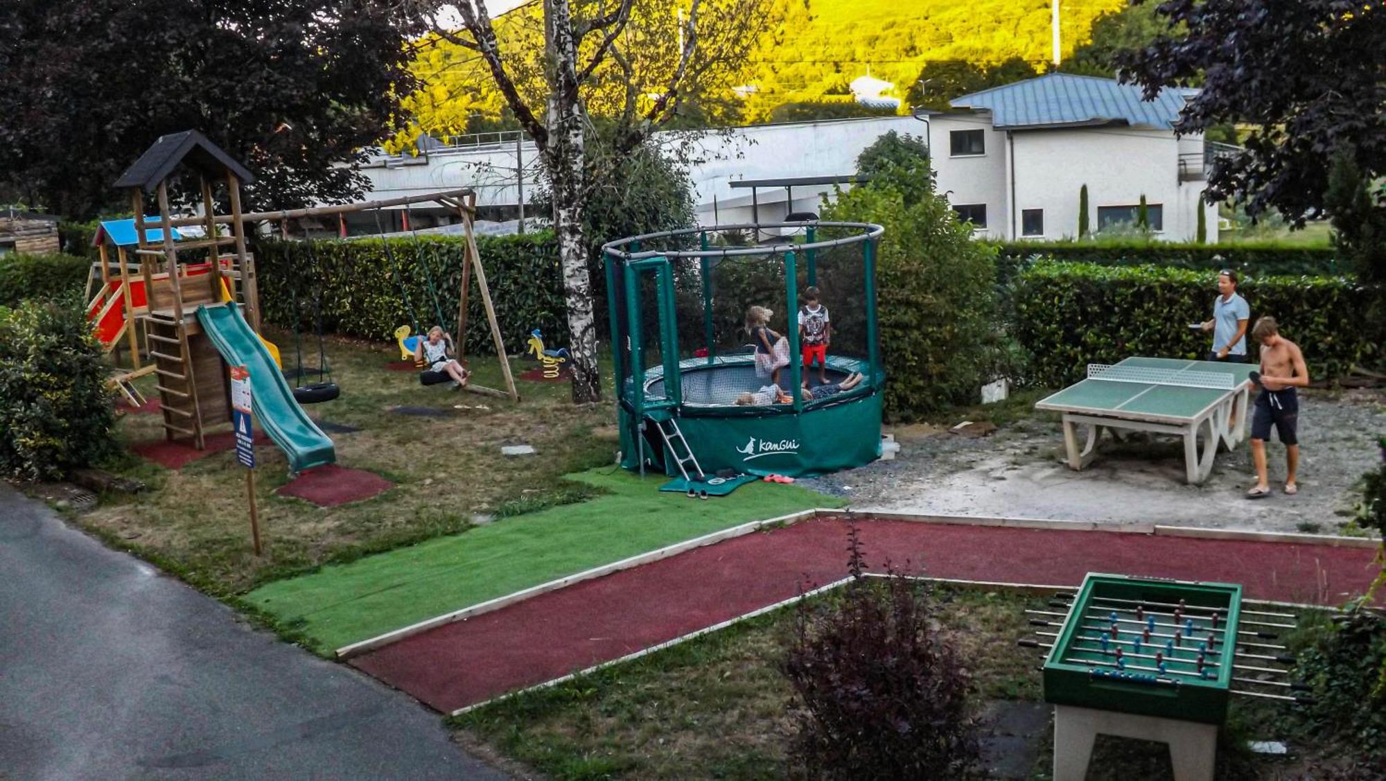Camping Plein Soleil Lourdes Exterior foto